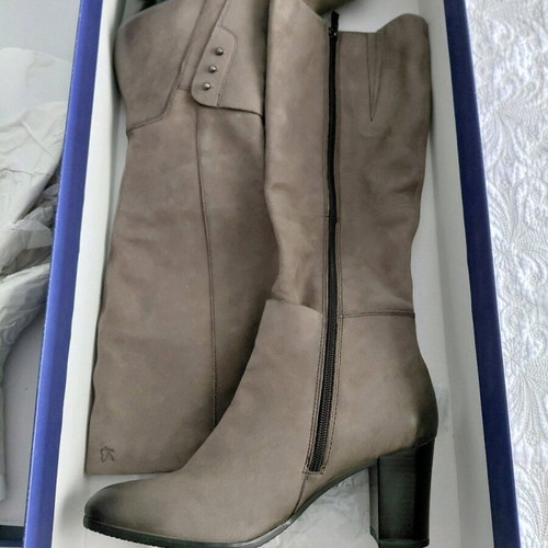 Caprice boots new, size 39, beige brown