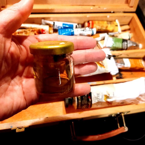 Painting case with oil paints like new