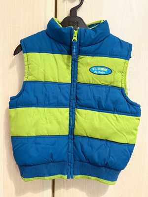 Αμάνικο μπουφάν George σαν καινούργιο, 3-4 χρονών, 104 cm