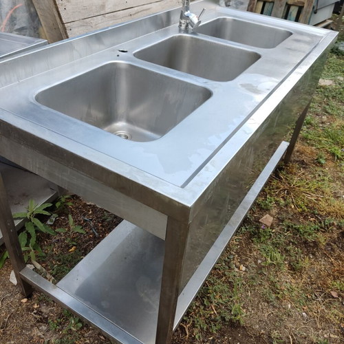 Triple stainless steel sink with faucet