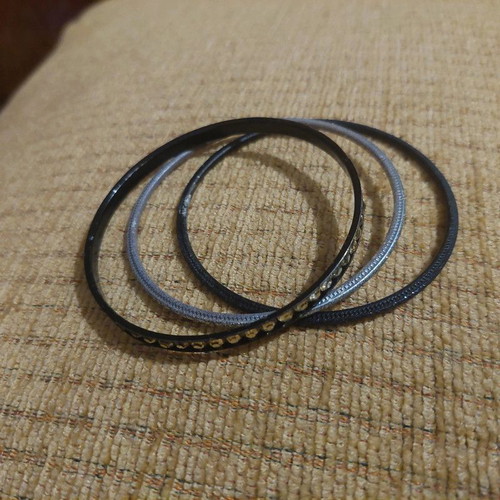 Vintage set of 3 bracelets silver and black with glitter and strass like new