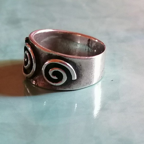 Silver 925 ring with embossed spirals new, size 52 (US 6.5)