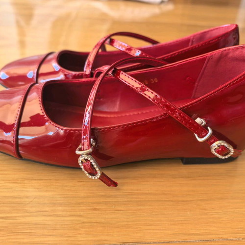 Mary Jane shoes red patent leather with straps, new, size 36