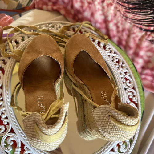 Women’s Beige Platform Espadrilles with Ankle Ties PLATO used