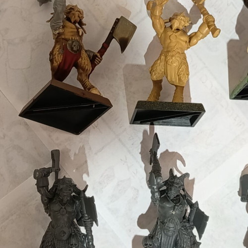 Warhammer Chaos Beastmen Gors 15 plastic figures like new
