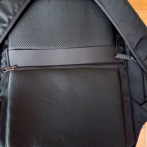 Tigernu backpack new with laptop compartment and protective cover