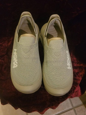 Hoka One One sneakers size 44 new beige