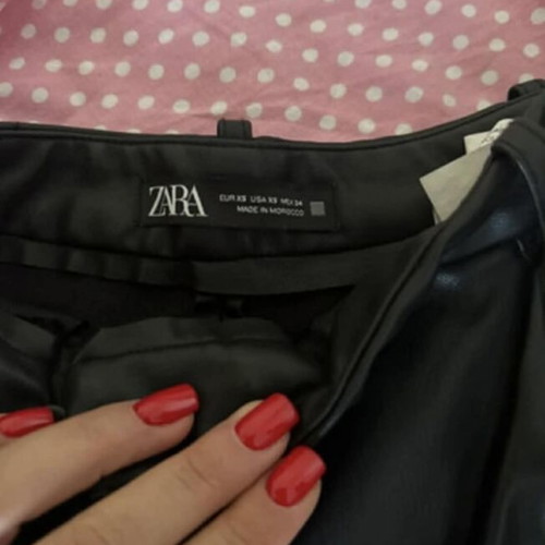 Zara women's shorts black leatherette like new XS