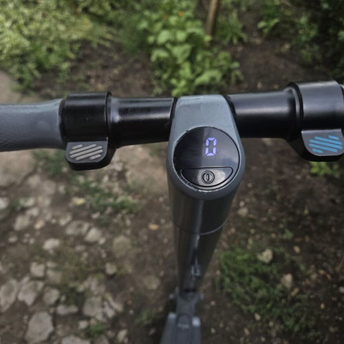 Ninebot by Segway ES2 electric scooter