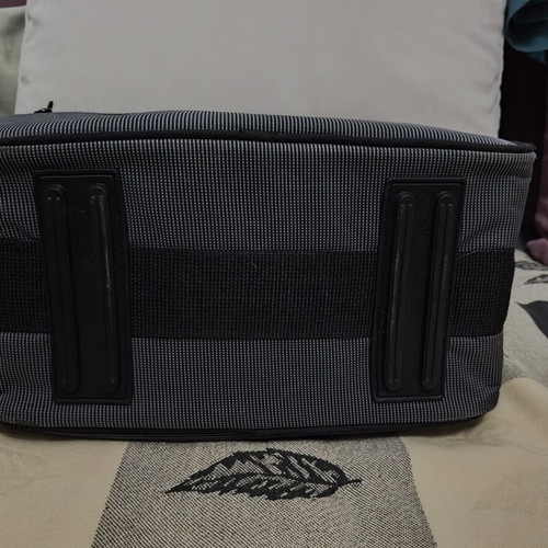 Nikon camera bag like new with shoulder strap and multiple compartments