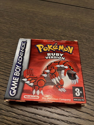 Pokemon Ruby Game Boy Advance like new with box and trainer book