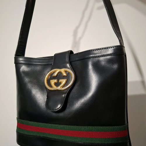 Τσάντα ώμου Gucci vintage μαύρη δερμάτινη μεταχειρισμένη σε καλή κατάσταση