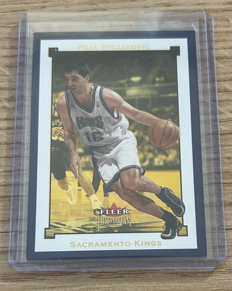 Κάρτα Peja Stojakovic Sacramento Kings Fleer Premium 2002-03 ΠΑΟΚ