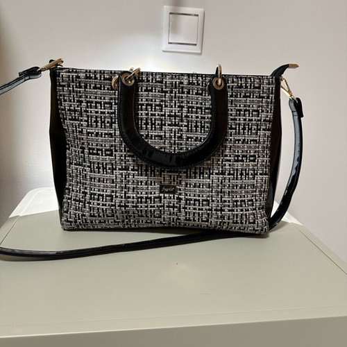 Fragola handbag like new, black and gray