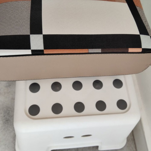 Shoulder bag with geometric beige-brown pattern, excellent condition