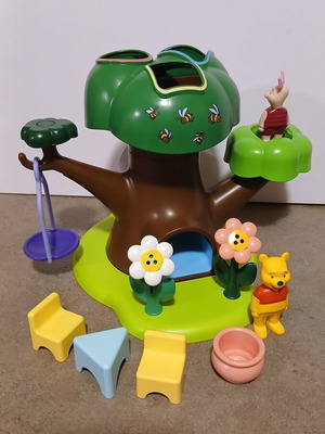 Playmobil 71693 Junior Winnie The Pooh Treehouse like new