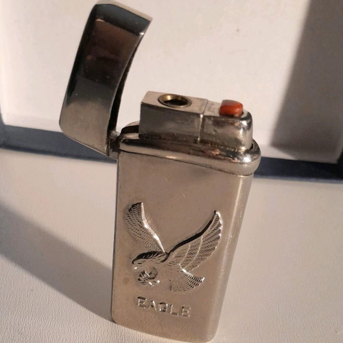 Eagle gas lighter vintage with leather case
