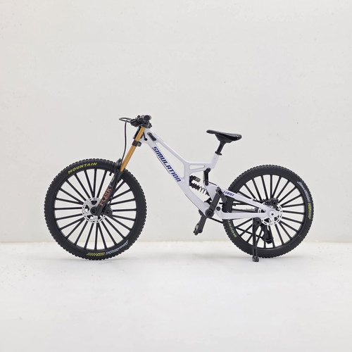 Downhill Mountain Bike 1:8 Die-Cast Collectible Like New