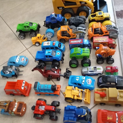 Toy cars like new, set of 29 vehicles