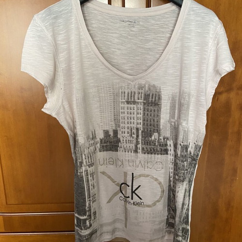 Calvin Klein blouse like new, size L