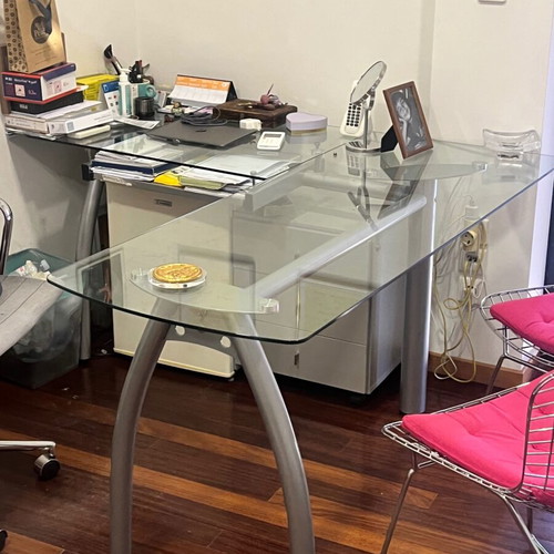 Neoset corner desk with glass top and metal legs