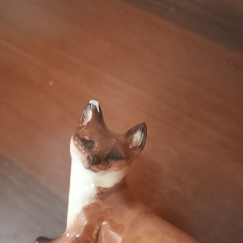 Beswick England collectible fox figure used, porcelain
