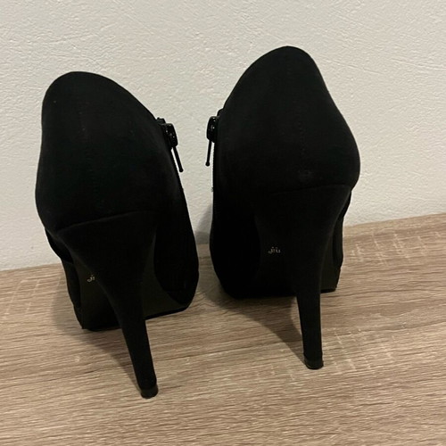Primadonna ankle boots black suede like new size 36