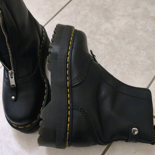 Dr. Martens Jetta Sendal Platform Black leather boots new, size 37