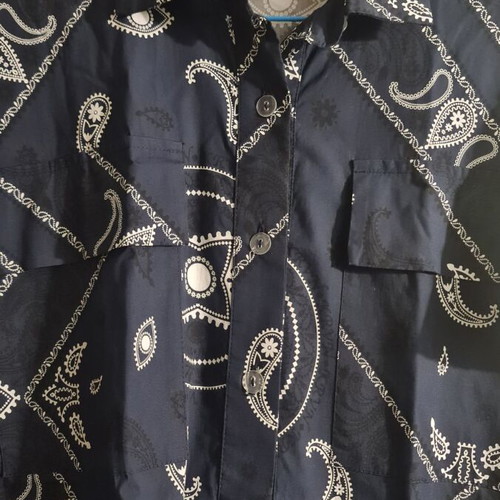 KRVN shirt like new, unisex, black and blue
