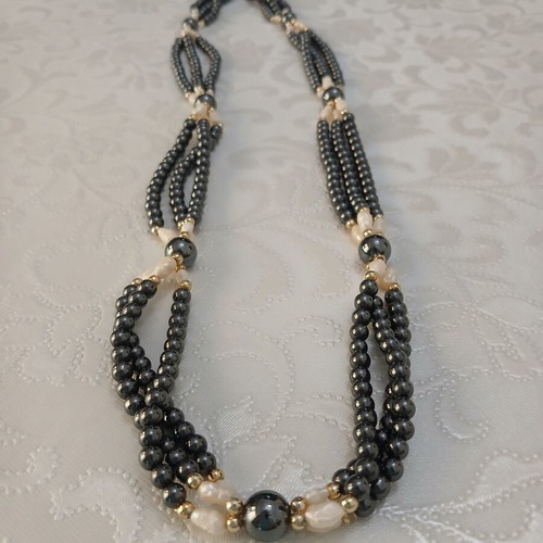 Long hematite and pearl necklace like new, vintage style