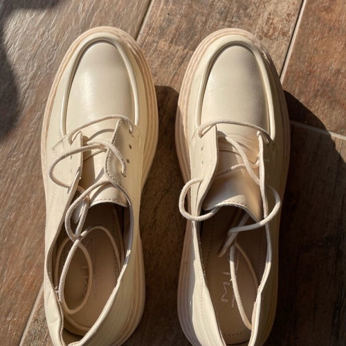 Women's Oxford shoes new, size 41, beige