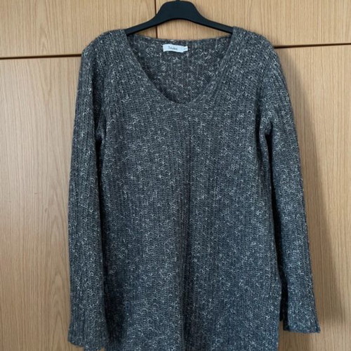 ToiMoi pullover like new, gray with white spots, size M