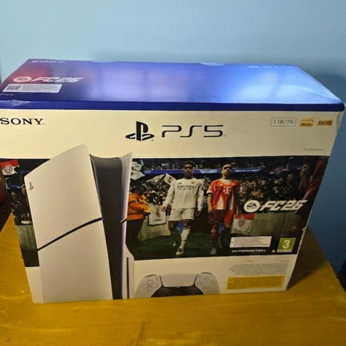 PS5 1TB Disk Edition with FC26, sealed