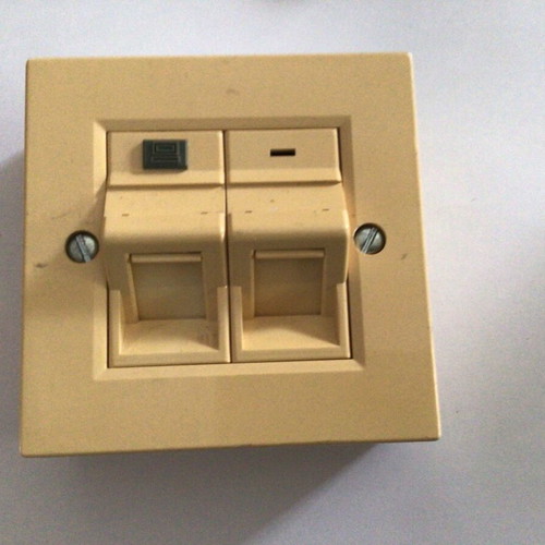 Double external network socket Central used