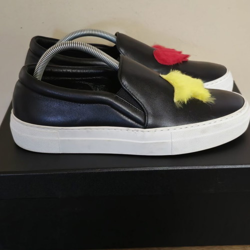 Joshua's original women's leather shoes with heart and star, like new