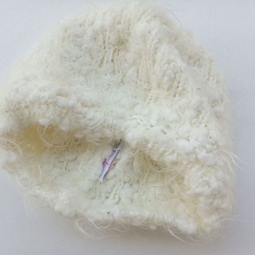 Azadé enfant knitted baby hat like new, winter, cream