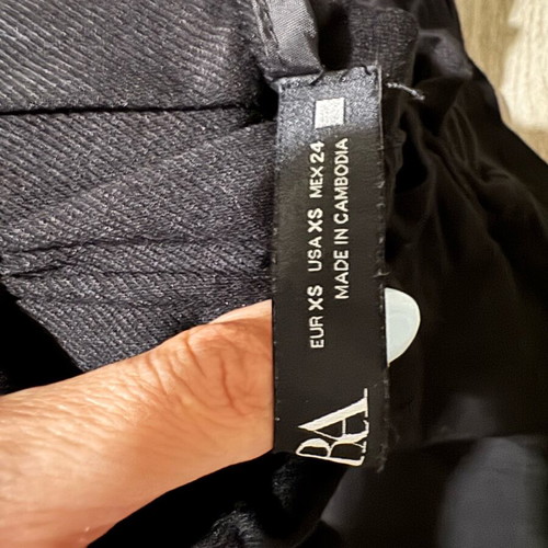 Zara fabric pants black like new, size XS