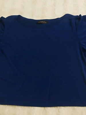 Women's top medium/large with bell sleeve blue like new