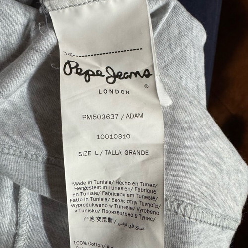 Pepe Jeans T-shirt gray size large like new