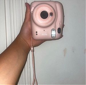 Fujifilm Instant pink camera