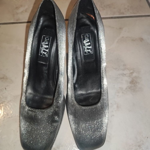 Silver pumps size 38