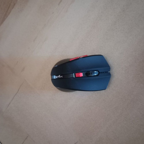 Gaming mouse with DPI and extra buttons like new