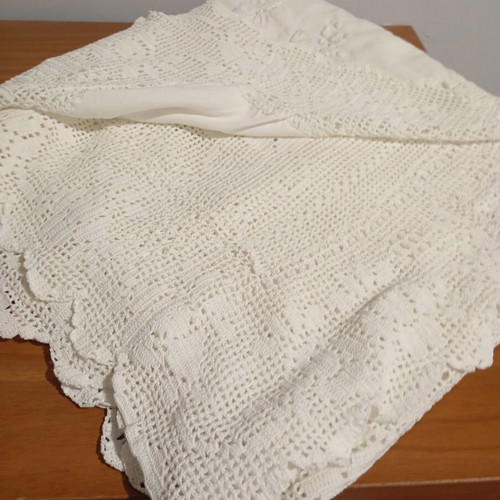 Handmade tablecloth new