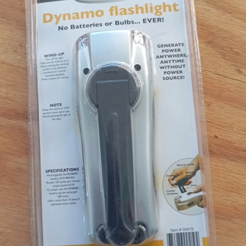 Led flashlight new with dynamo mechanism and 3 LEDs