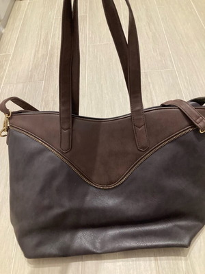 Women's shoulder bag used, brown with multiple compartments