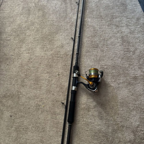 Shimano Fx XT Spinning Rod 2.40m with Daiwa Revros LT 2500 Reel like new
