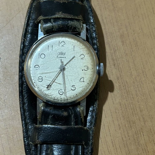 Zaria mechanical wristwatch 15 jewels vintage, like new