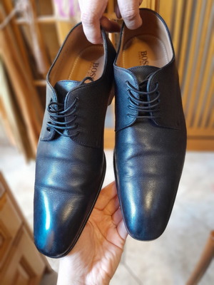 Hugo Boss shoes size 41 used, black, made in Italy