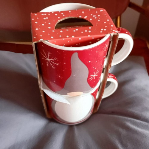 Christmas mugs set of 2 new