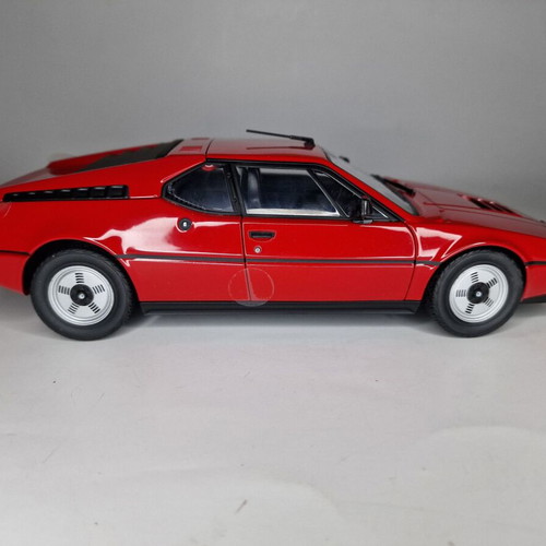 Metal model Norev BMW M1 1980 1:18 scale new